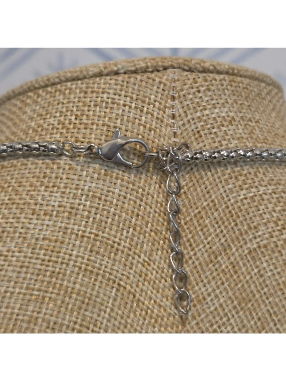 Large Faceted Crystal 18k White Gold Plated Pendant Silver Tone Chain Necklace